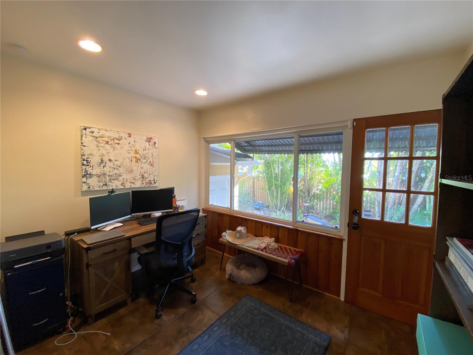 495 24TH AVE N, ST PETERSBURG, FL, 33704