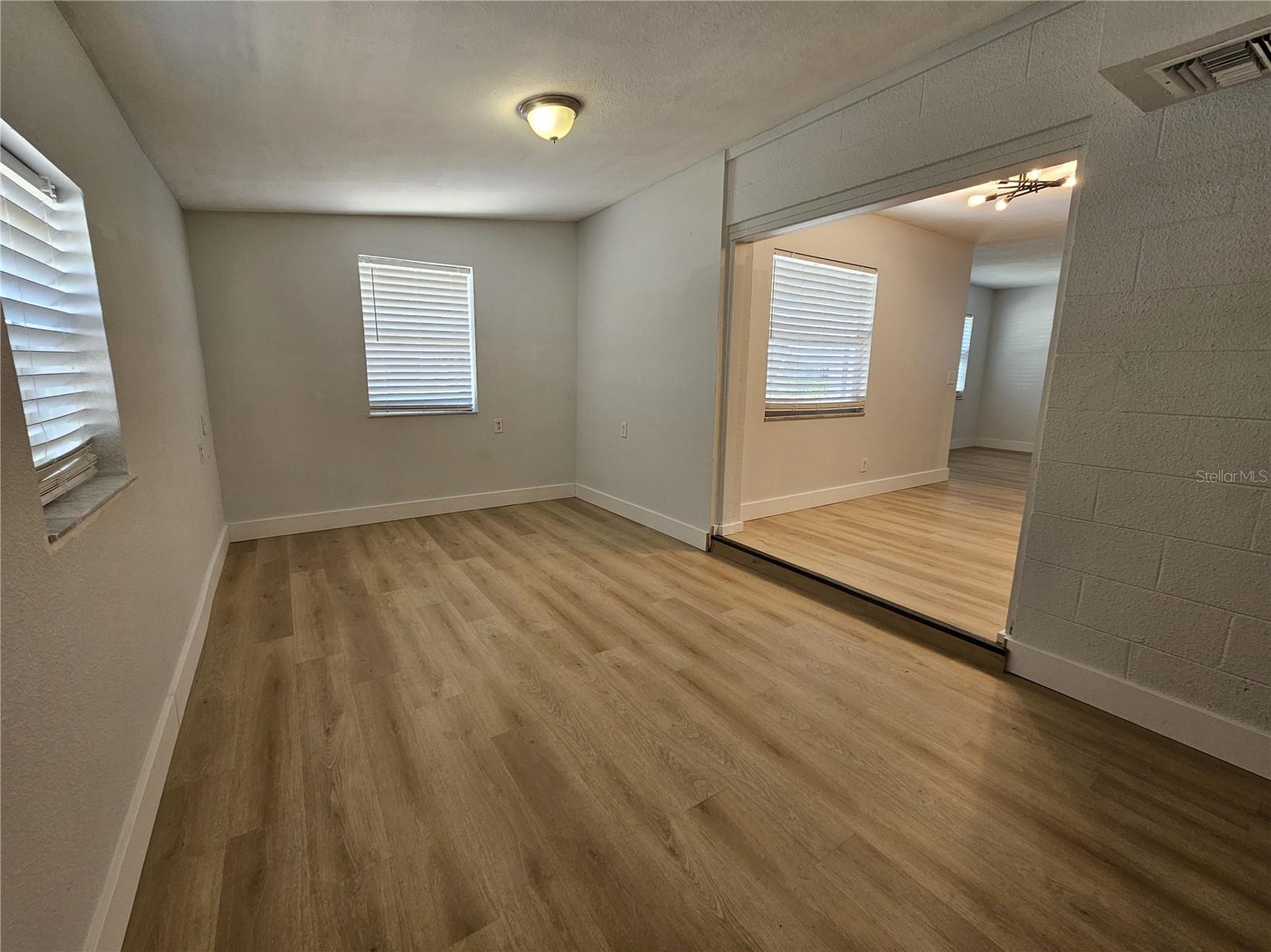 4613 W PAXTON AVE, TAMPA, FL, 33611