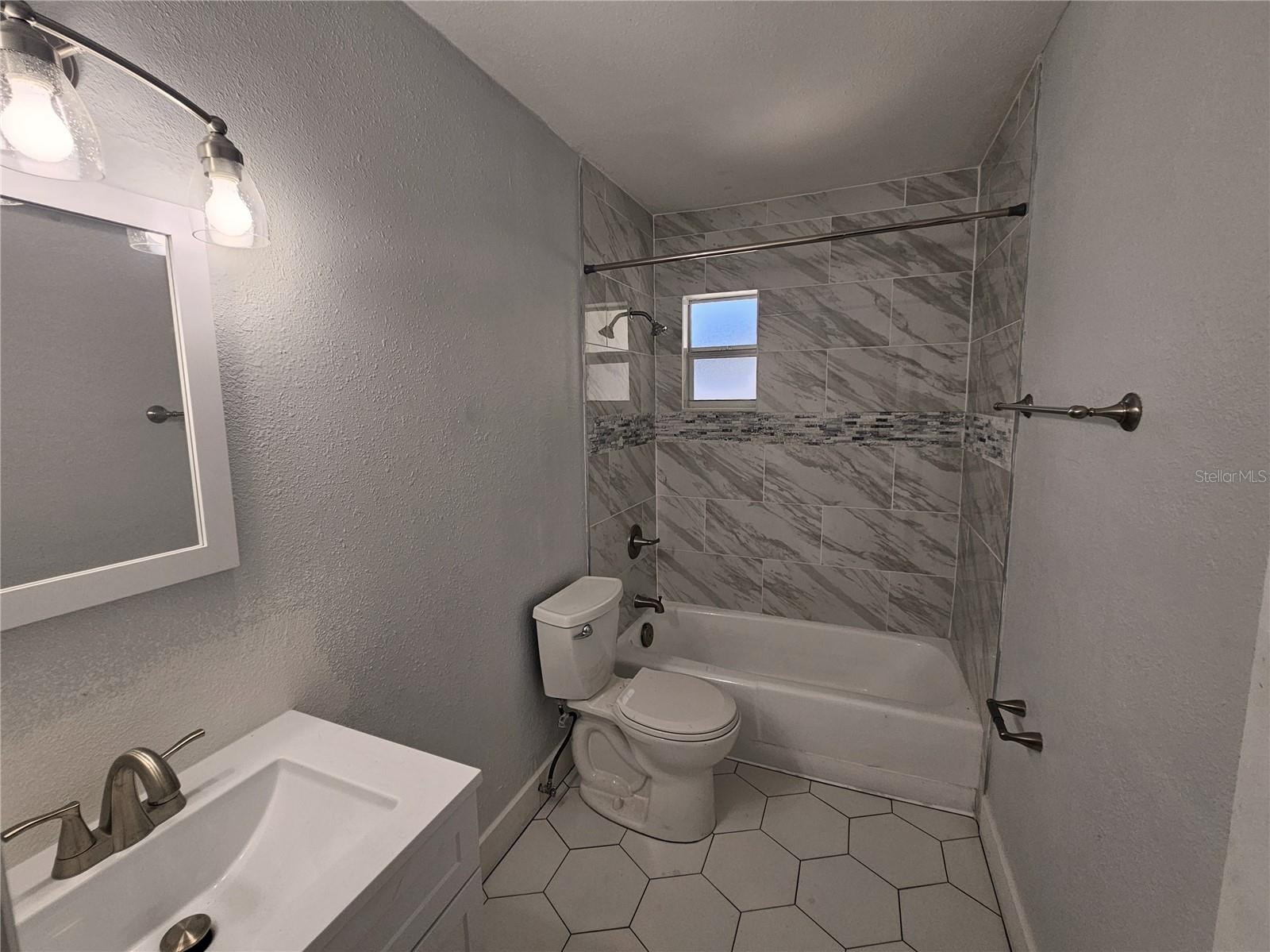 4613 W PAXTON AVE, TAMPA, FL, 33611