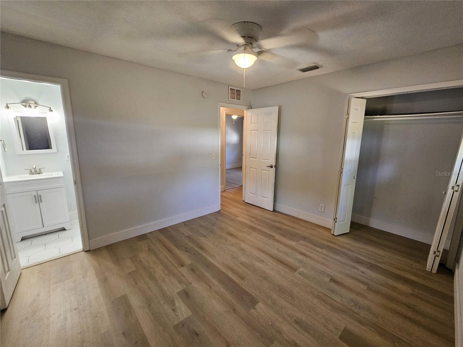 4613 W PAXTON AVE, TAMPA, FL, 33611