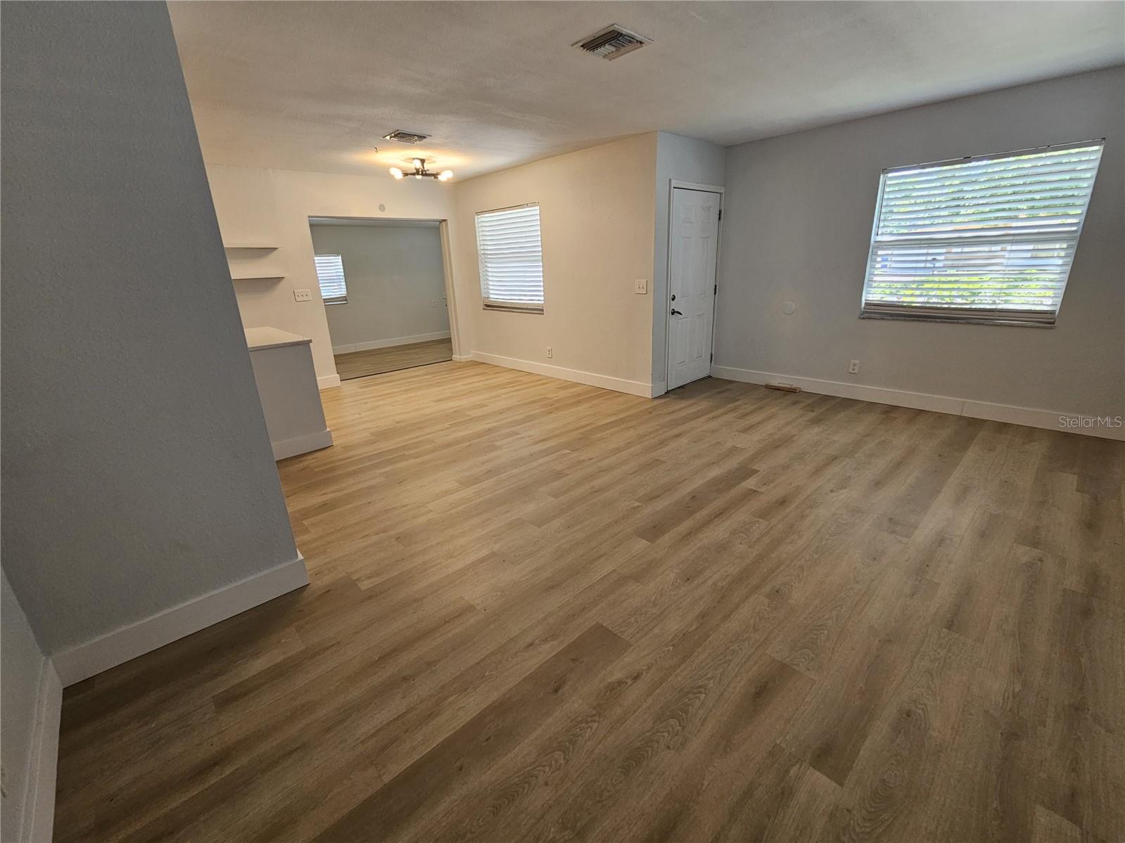 4613 W PAXTON AVE, TAMPA, FL, 33611