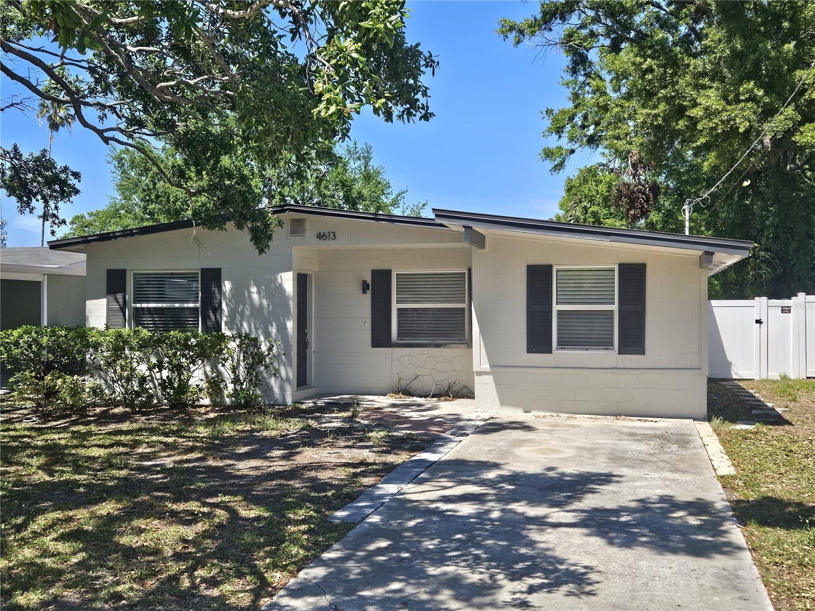 4613 W PAXTON AVE, TAMPA, FL, 33611