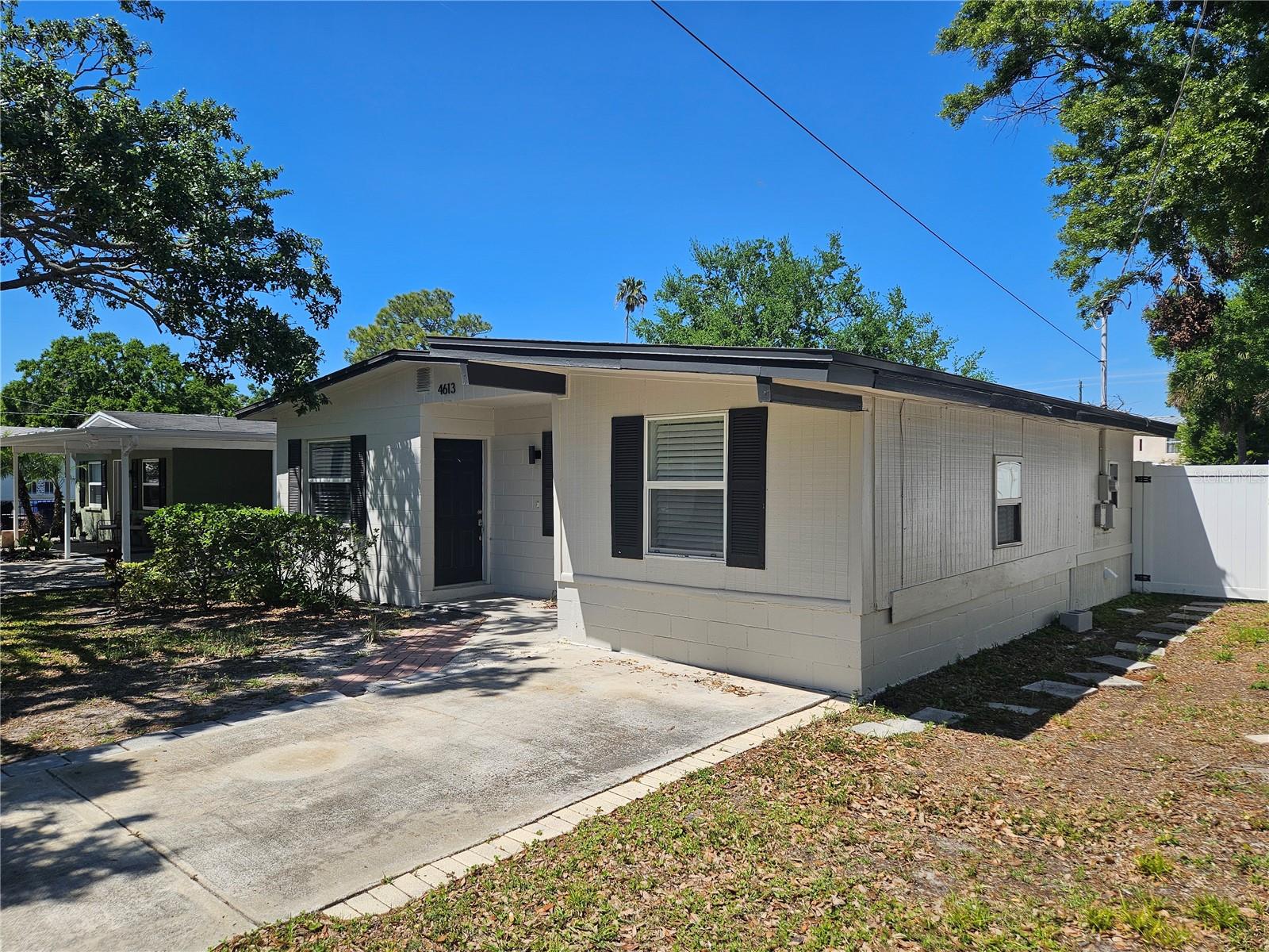 4613 W PAXTON AVE, TAMPA, FL, 33611