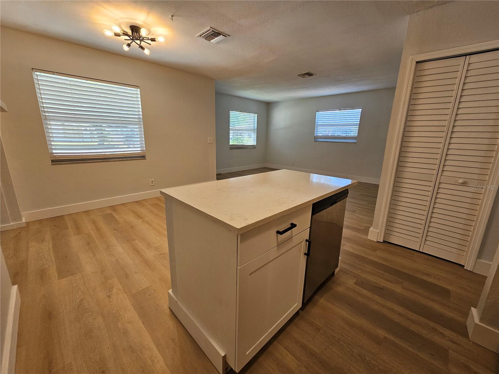 4613 W PAXTON AVE, TAMPA, FL, 33611