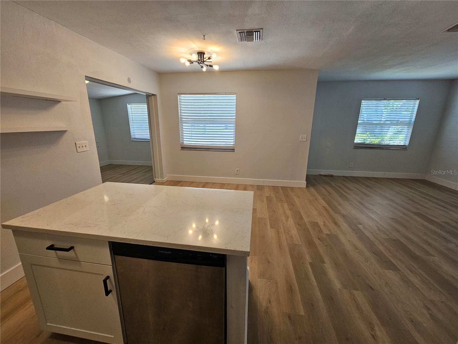 4613 W PAXTON AVE, TAMPA, FL, 33611