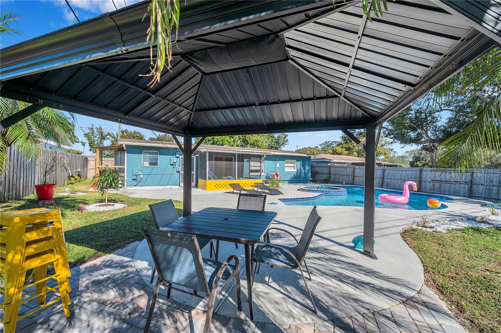 1571 BELLEAIR RD, CLEARWATER, FL, 33756