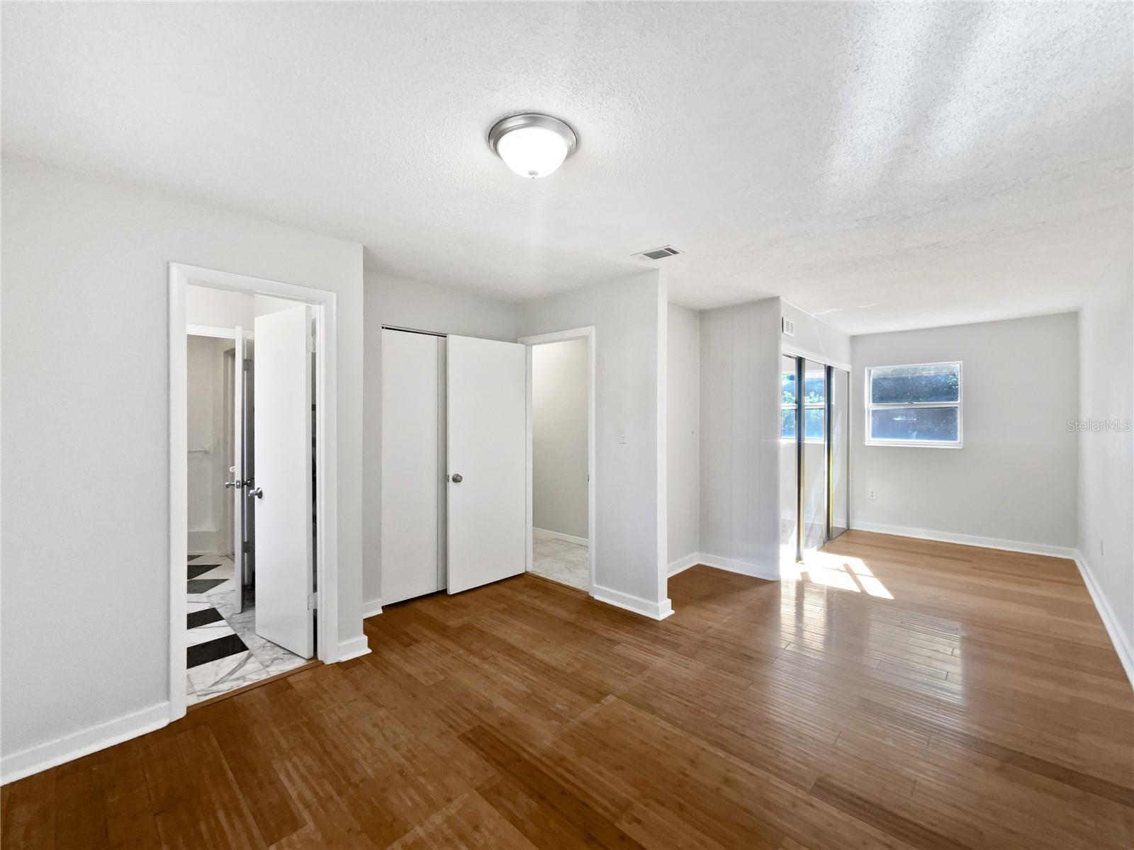 800 MARION DR, MOUNT DORA, FL, 32757