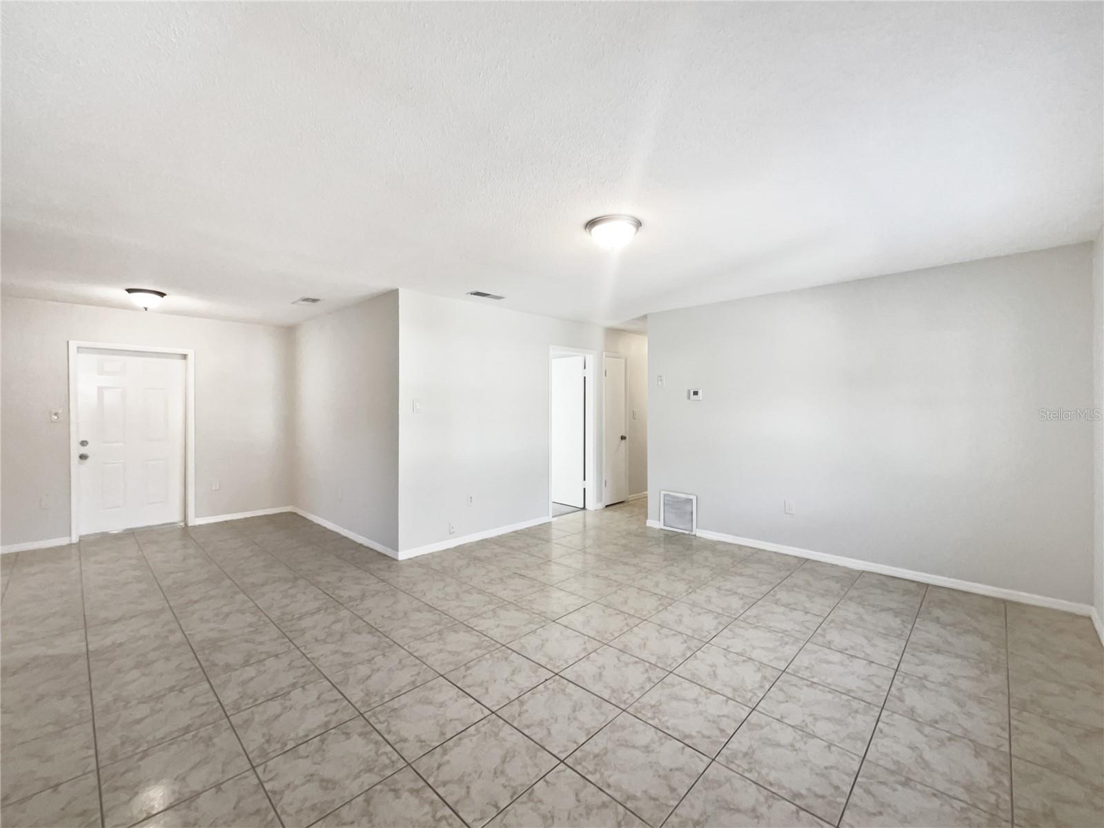 800 MARION DR, MOUNT DORA, FL, 32757