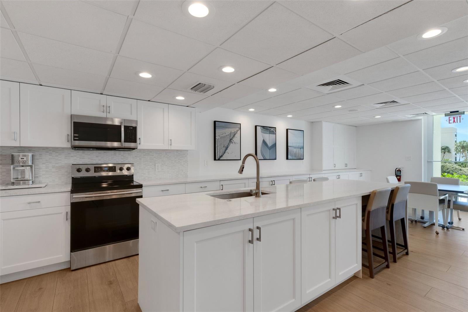 3235 GULF OF MEXICO DR #A305, LONGBOAT KEY, FL, 34228