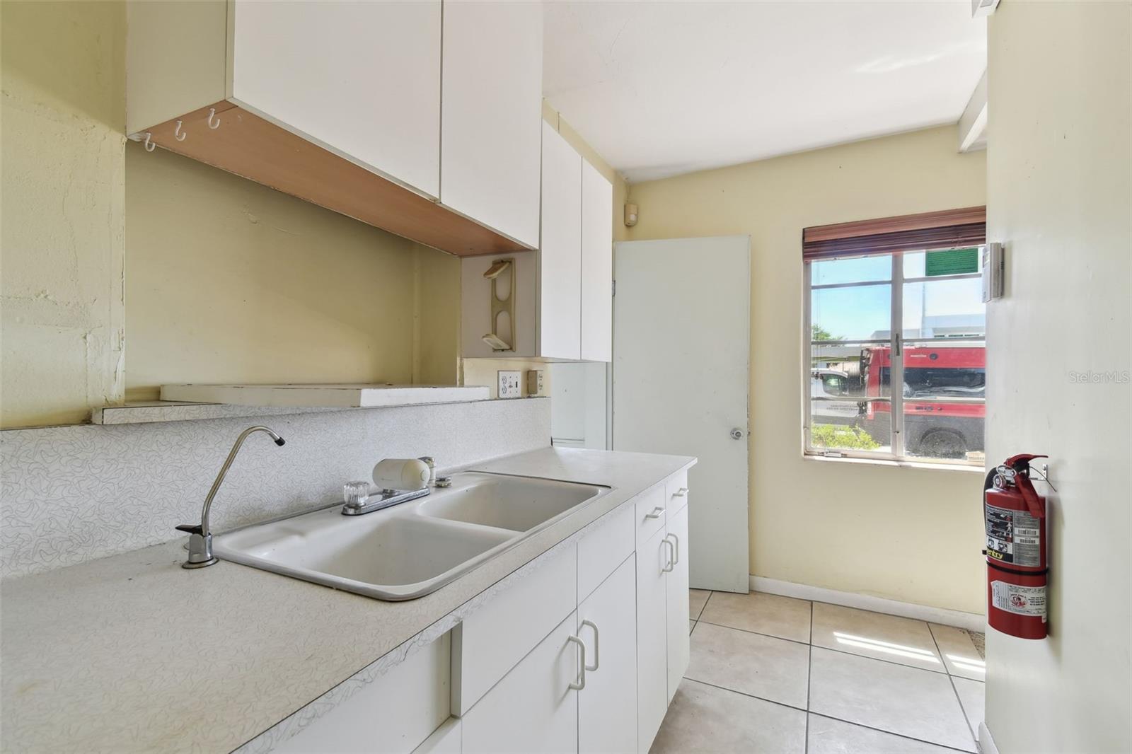 3019 W AZEELE ST, TAMPA, FL, 33609