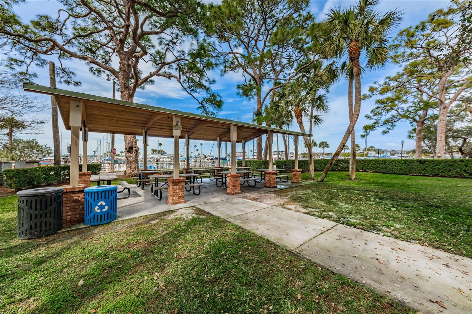 223 LIME CIR S, DUNEDIN, FL, 34698