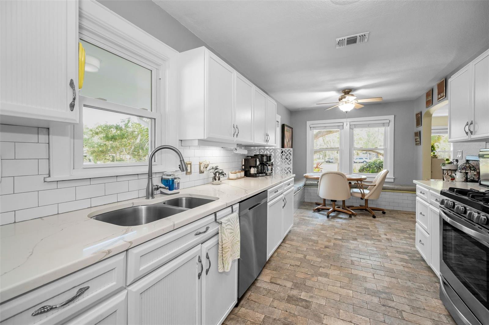 223 LIME CIR S, DUNEDIN, FL, 34698