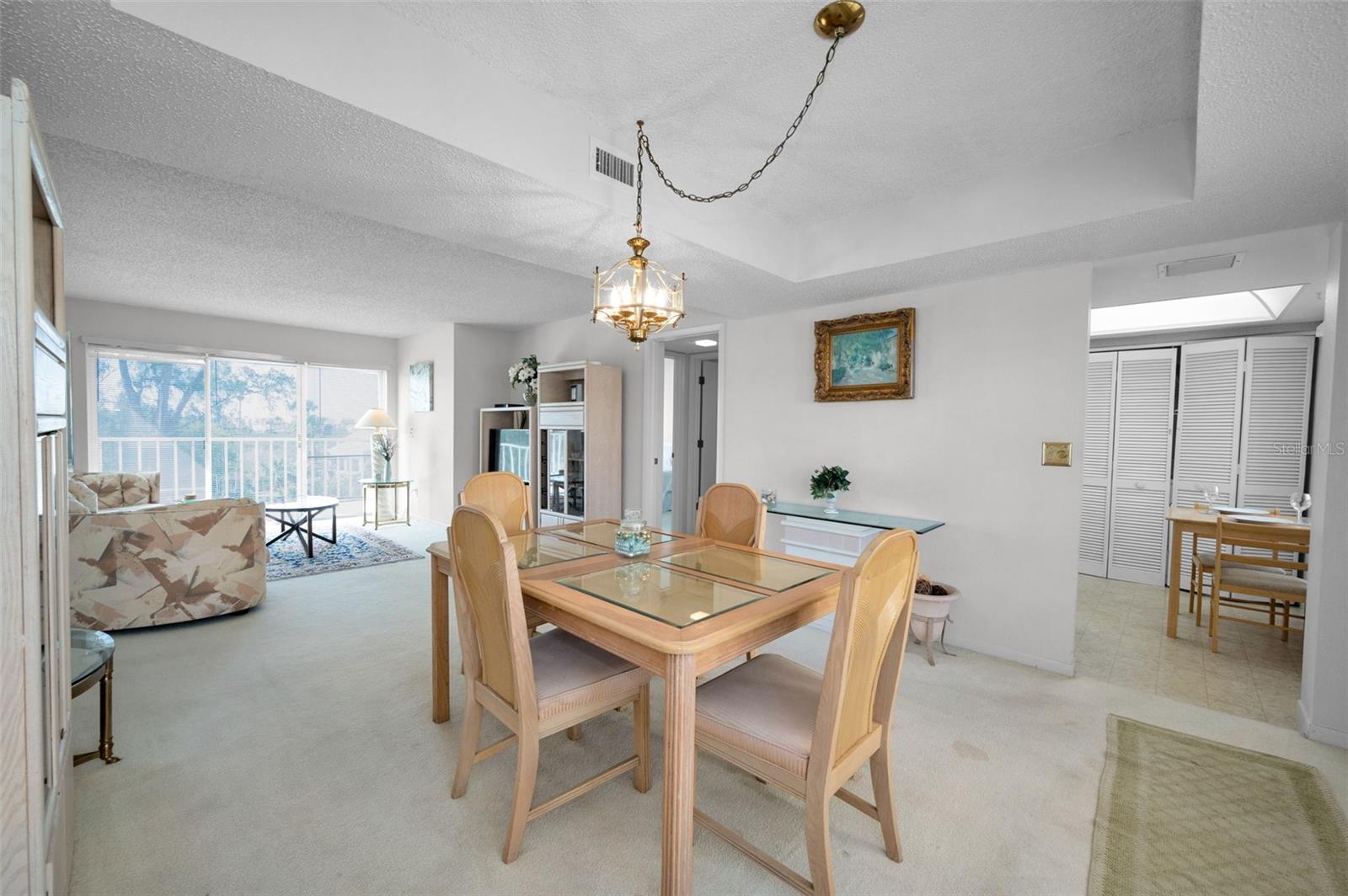 9000 COMMODORE DR #402, SEMINOLE, FL, 33776