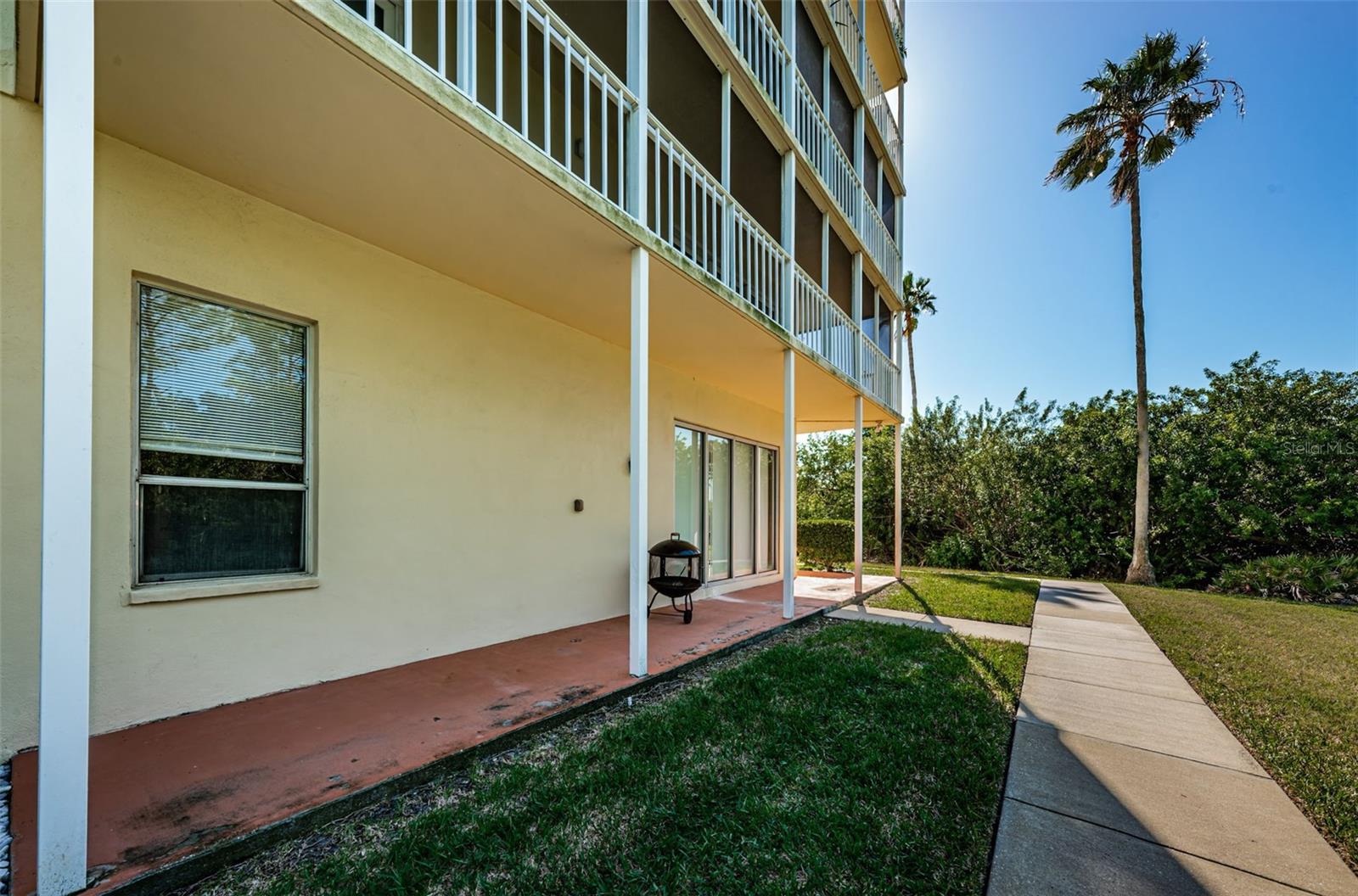 9000 COMMODORE DR #402, SEMINOLE, FL, 33776
