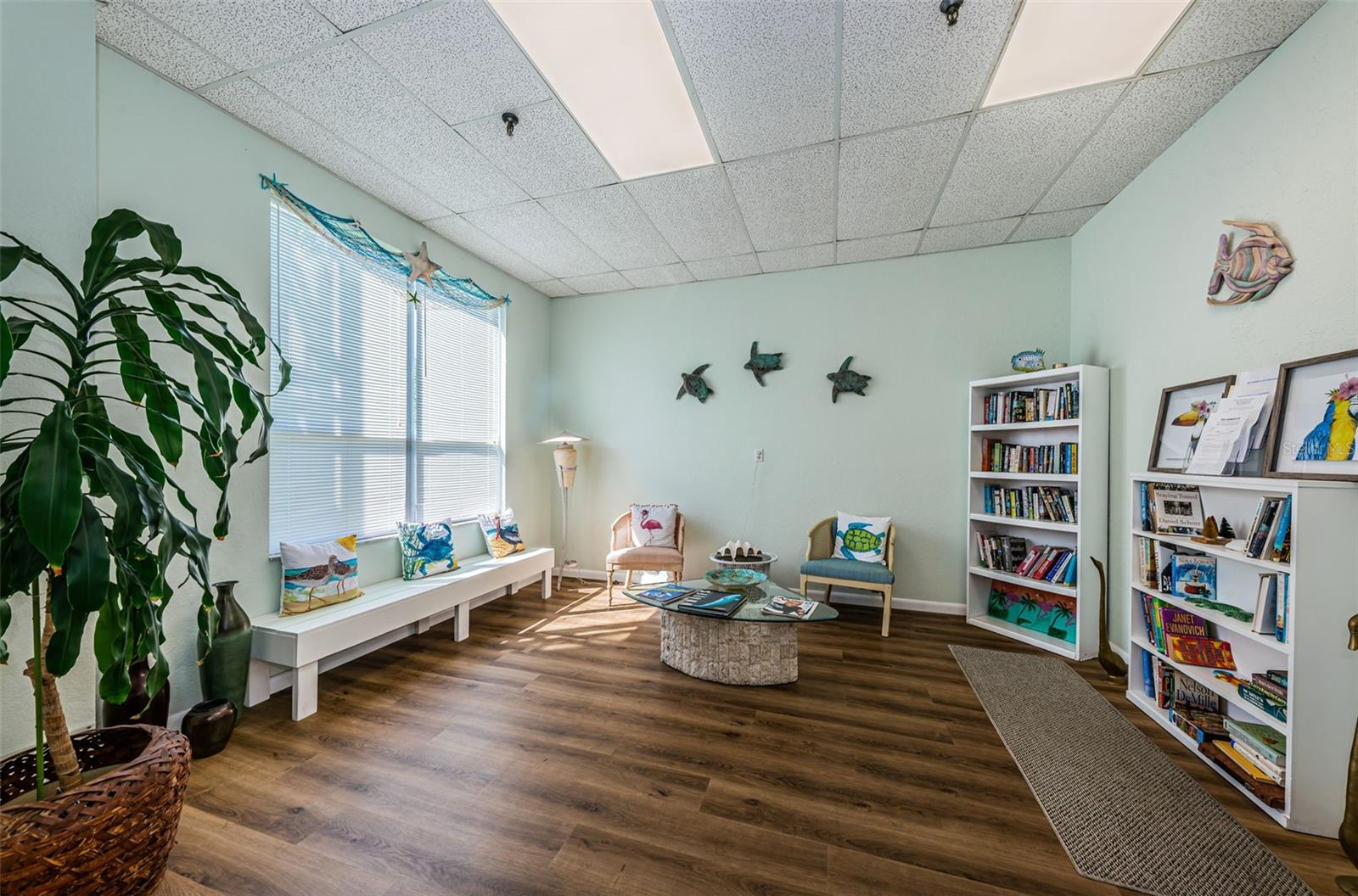 9000 COMMODORE DR #402, SEMINOLE, FL, 33776