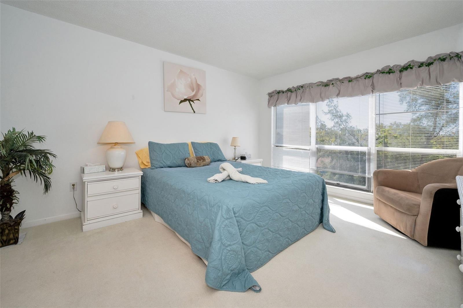 9000 COMMODORE DR #402, SEMINOLE, FL, 33776