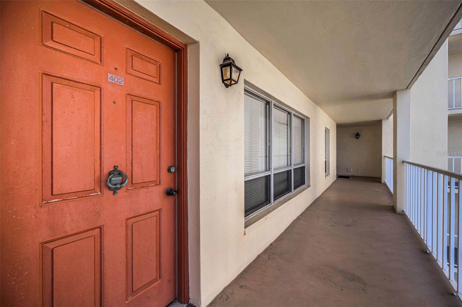 9000 COMMODORE DR #402, SEMINOLE, FL, 33776