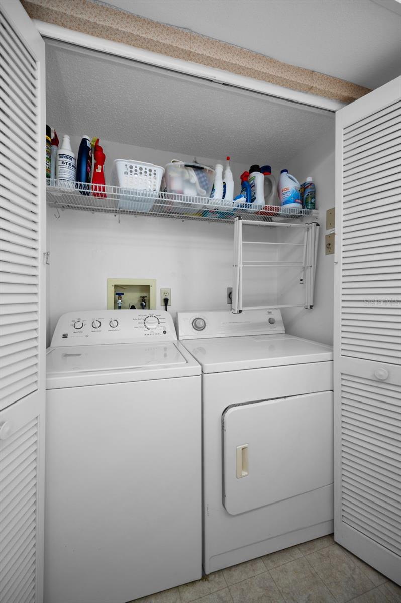 9000 COMMODORE DR #402, SEMINOLE, FL, 33776