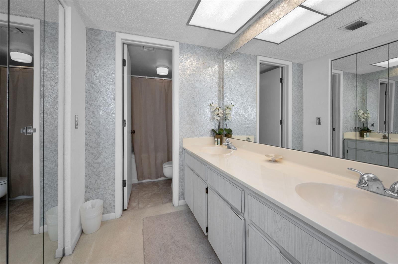 9000 COMMODORE DR #402, SEMINOLE, FL, 33776