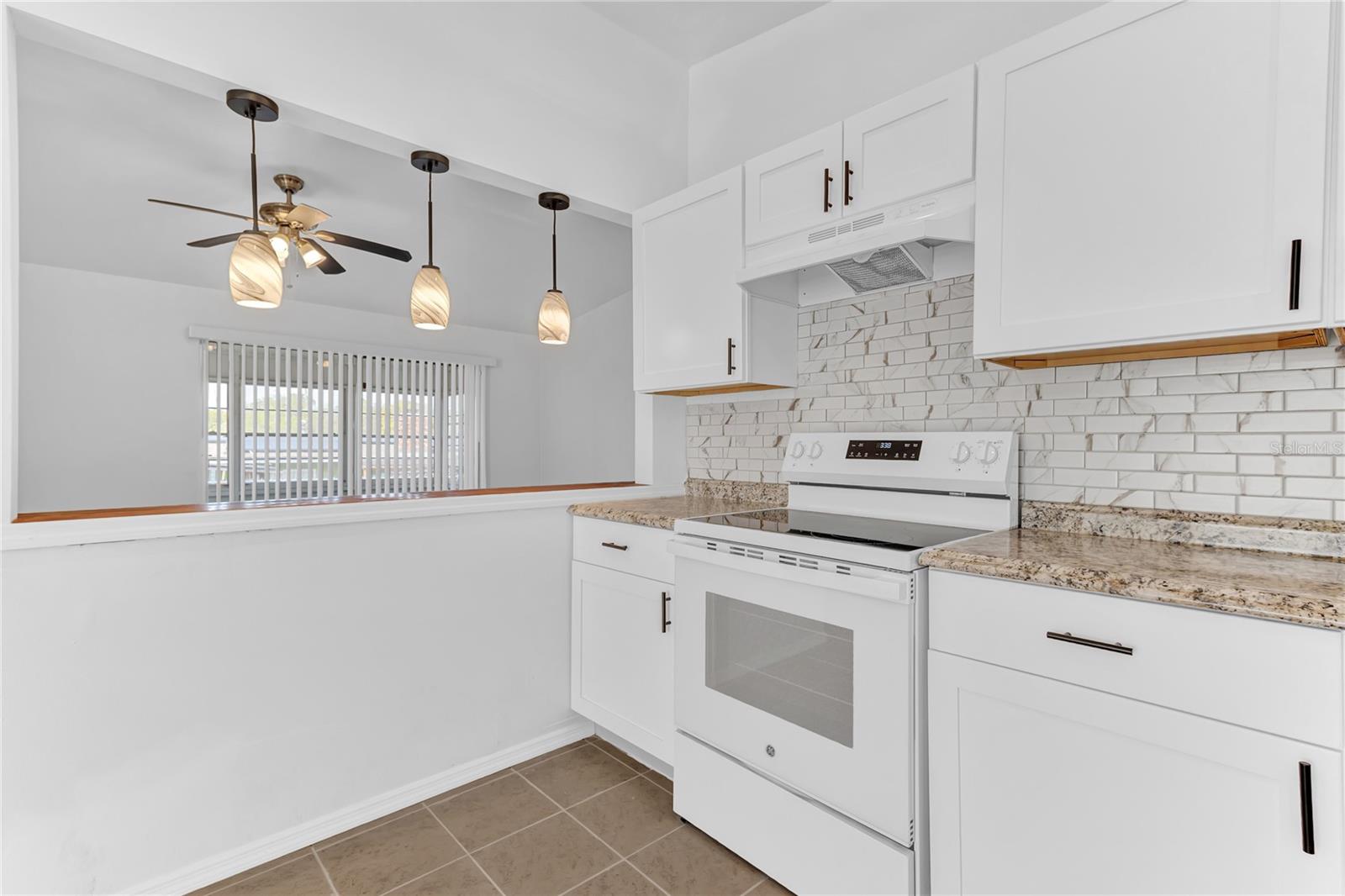 5201 VAN AKEN DR, ORLANDO, FL, 32808