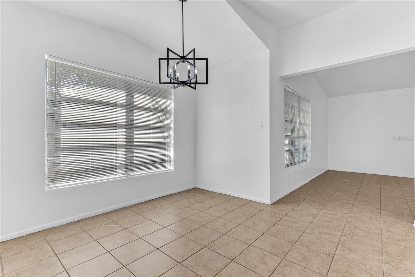 5201 VAN AKEN DR, ORLANDO, FL, 32808