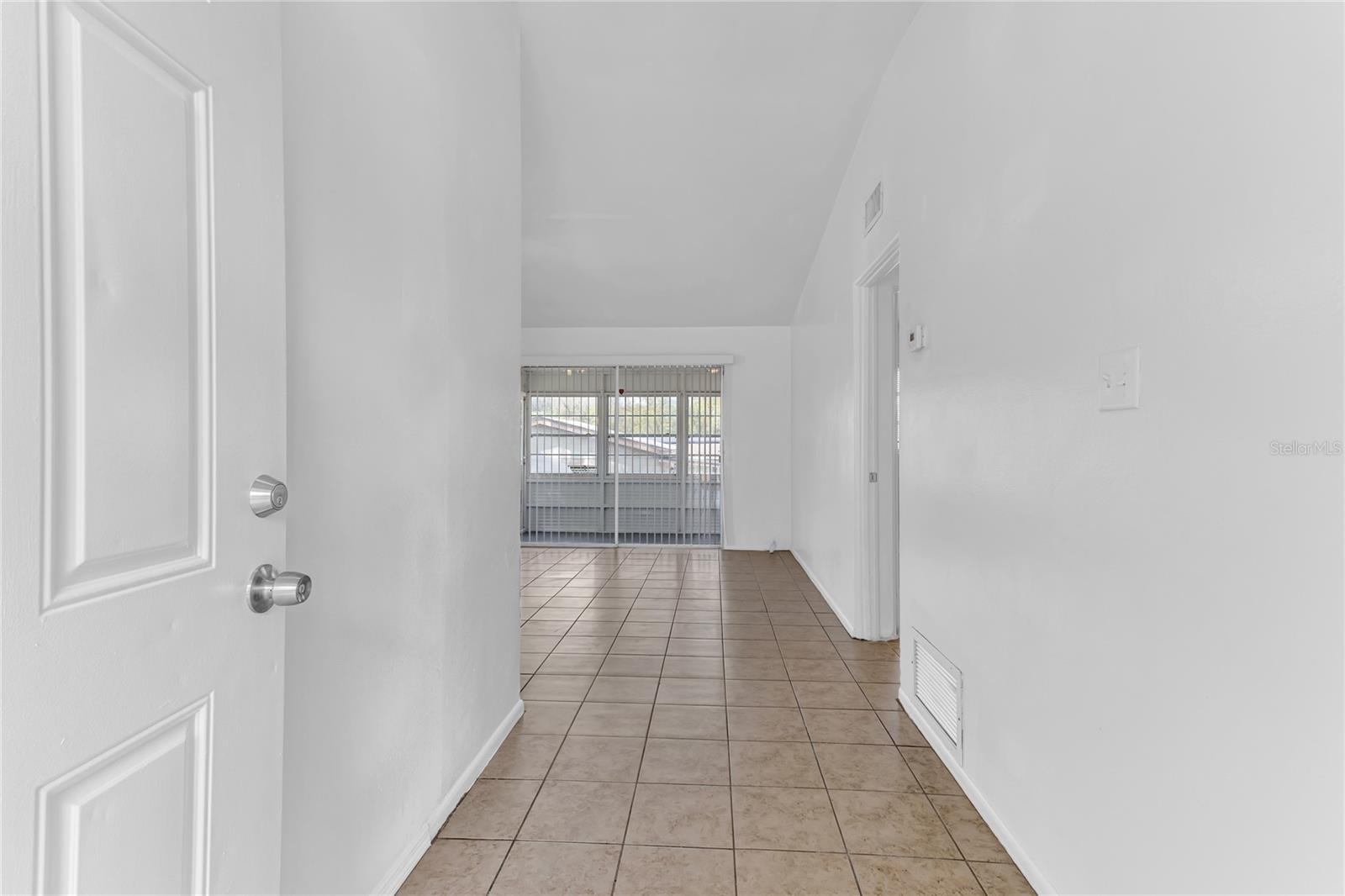 5201 VAN AKEN DR, ORLANDO, FL, 32808