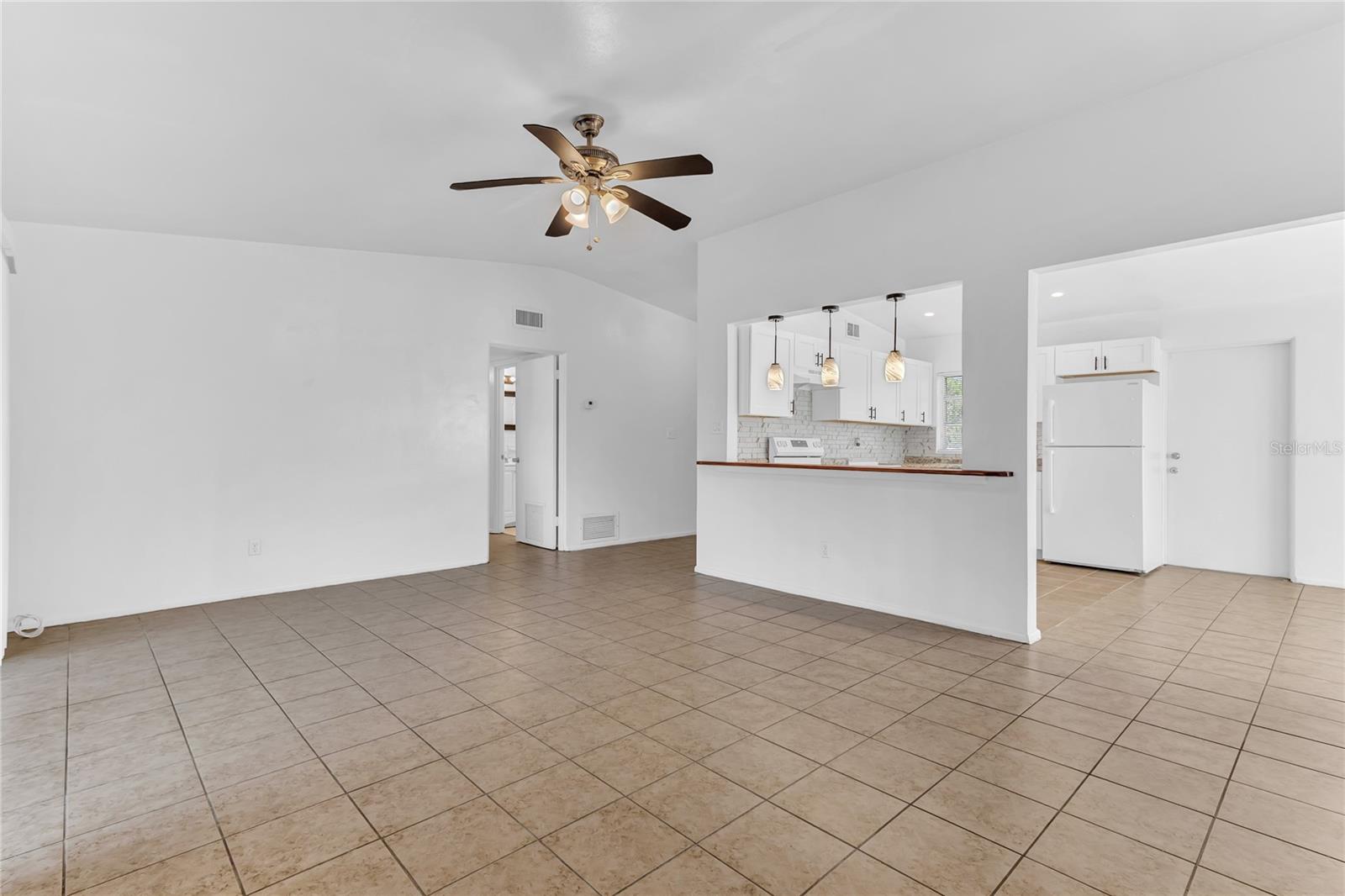 5201 VAN AKEN DR, ORLANDO, FL, 32808