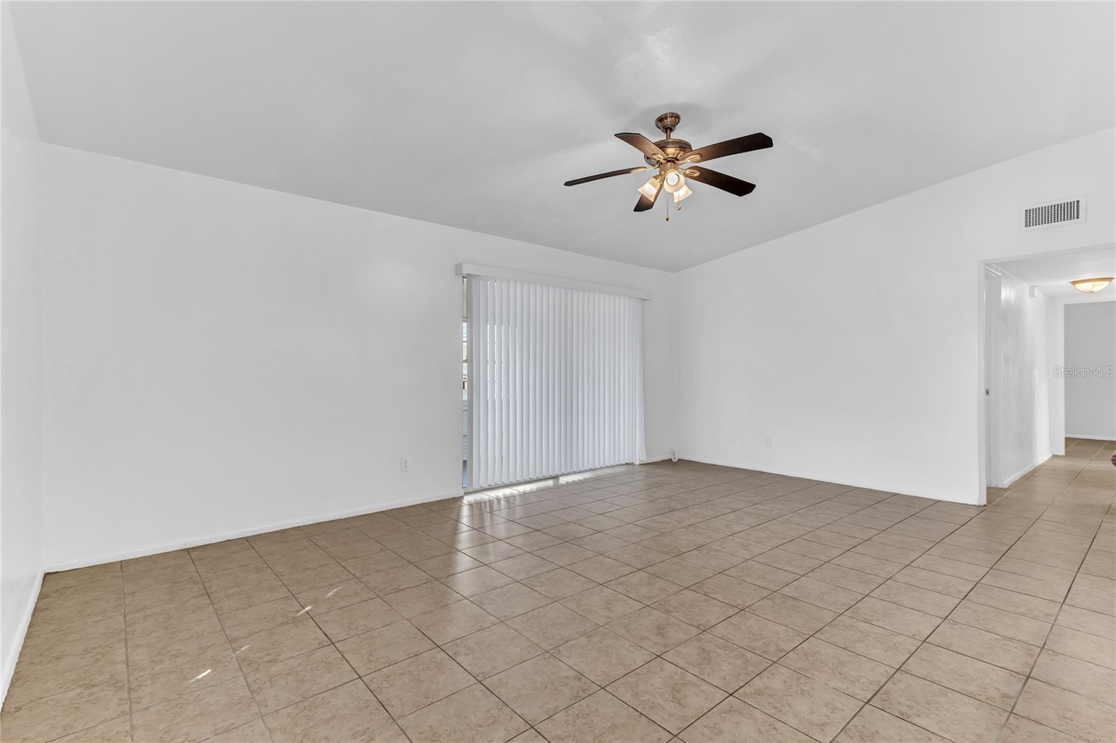 5201 VAN AKEN DR, ORLANDO, FL, 32808