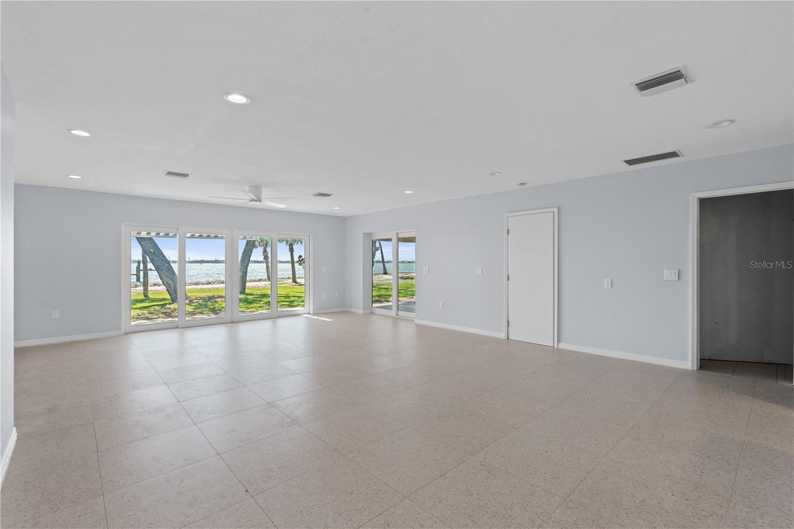 918 EDGEWATER DR, ENGLEWOOD, FL, 34223