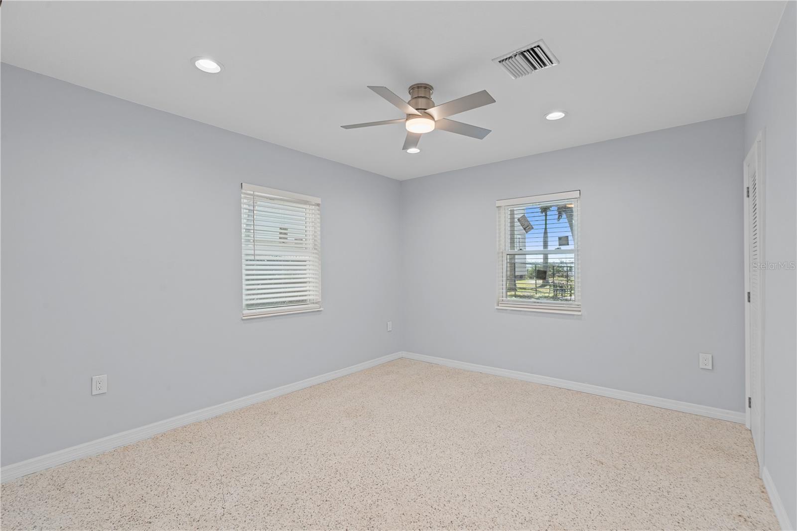 918 EDGEWATER DR, ENGLEWOOD, FL, 34223