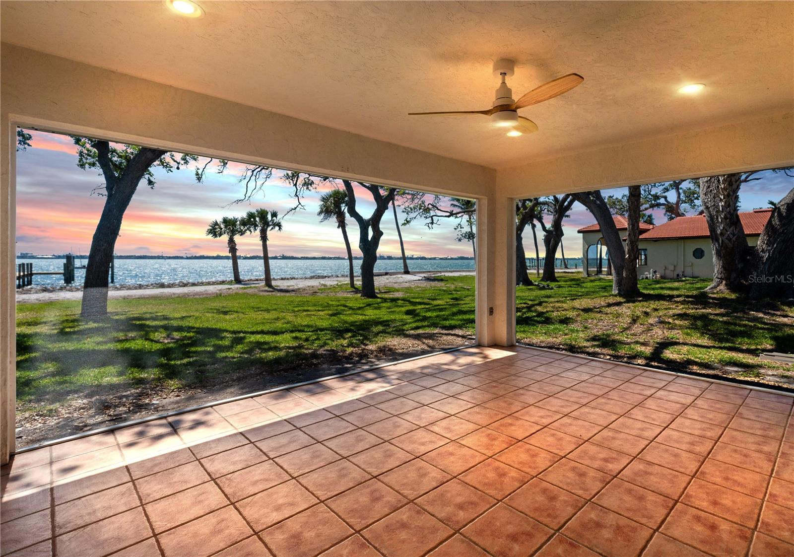 918 EDGEWATER DR, ENGLEWOOD, FL, 34223