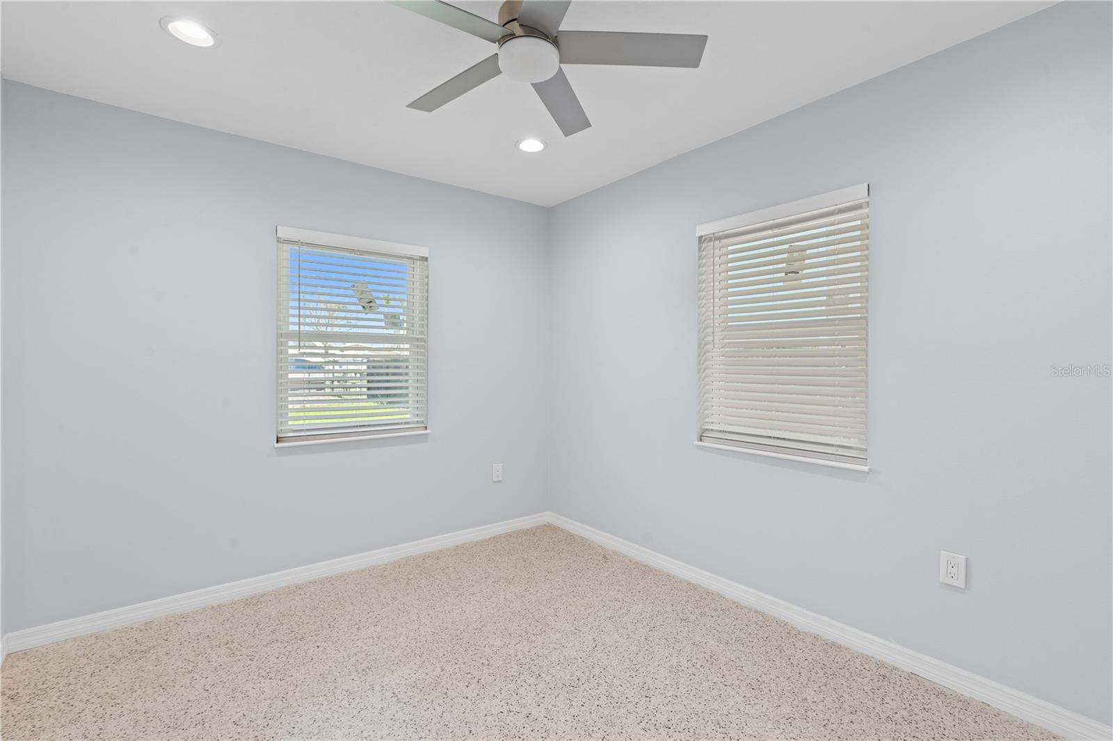 918 EDGEWATER DR, ENGLEWOOD, FL, 34223