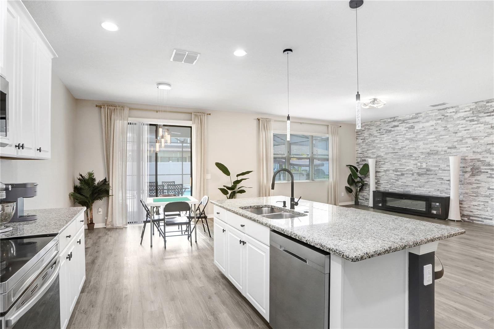 11421 CARLTON FIELDS DR, RIVERVIEW, FL, 33579