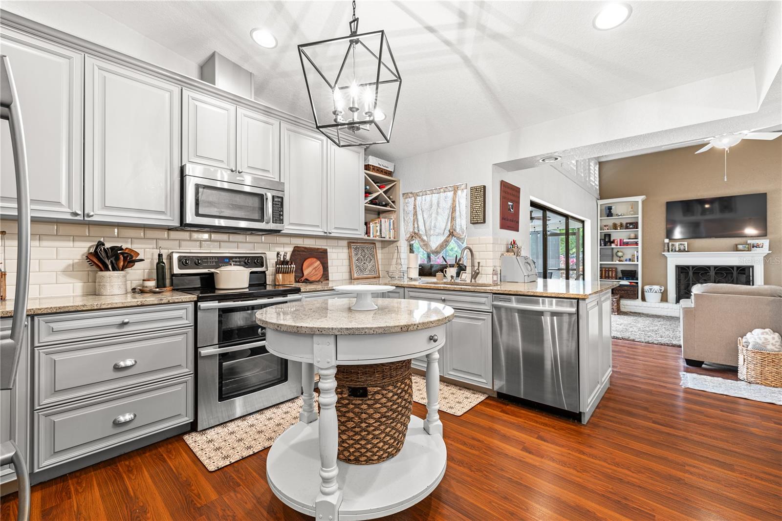 9626 LEEWARD AVE, LARGO, FL, 33773