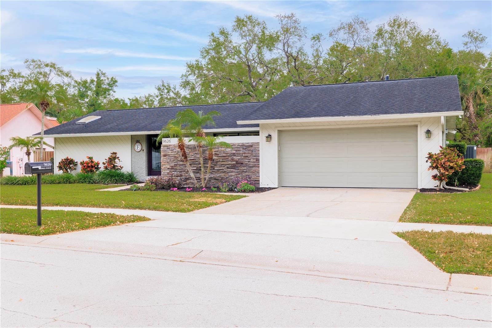 9626 LEEWARD AVE, LARGO, FL, 33773