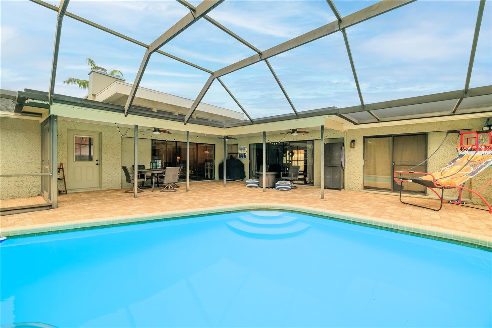 9626 LEEWARD AVE, LARGO, FL, 33773