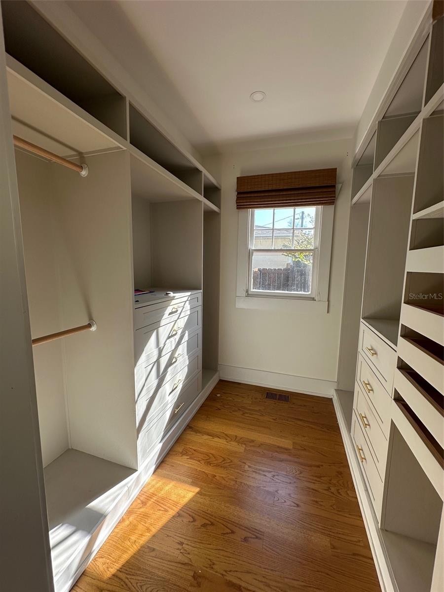 138 W STETSON AVE, DELAND, FL, 32720