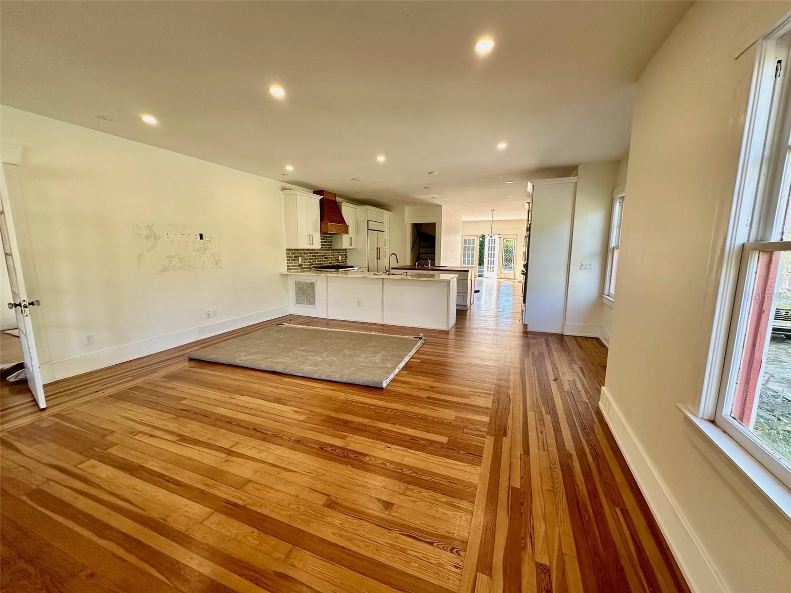 138 W STETSON AVE, DELAND, FL, 32720