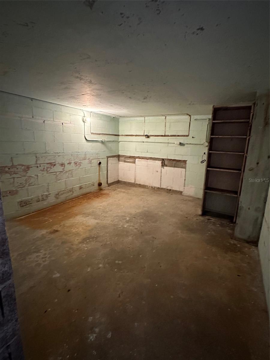 138 W STETSON AVE, DELAND, FL, 32720