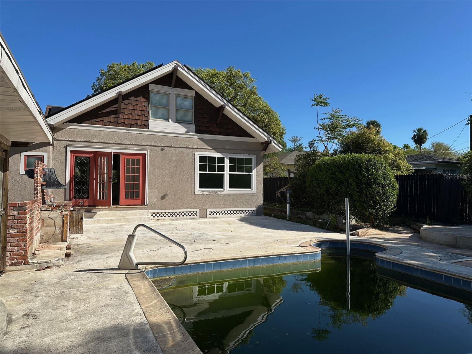 138 W STETSON AVE, DELAND, FL, 32720