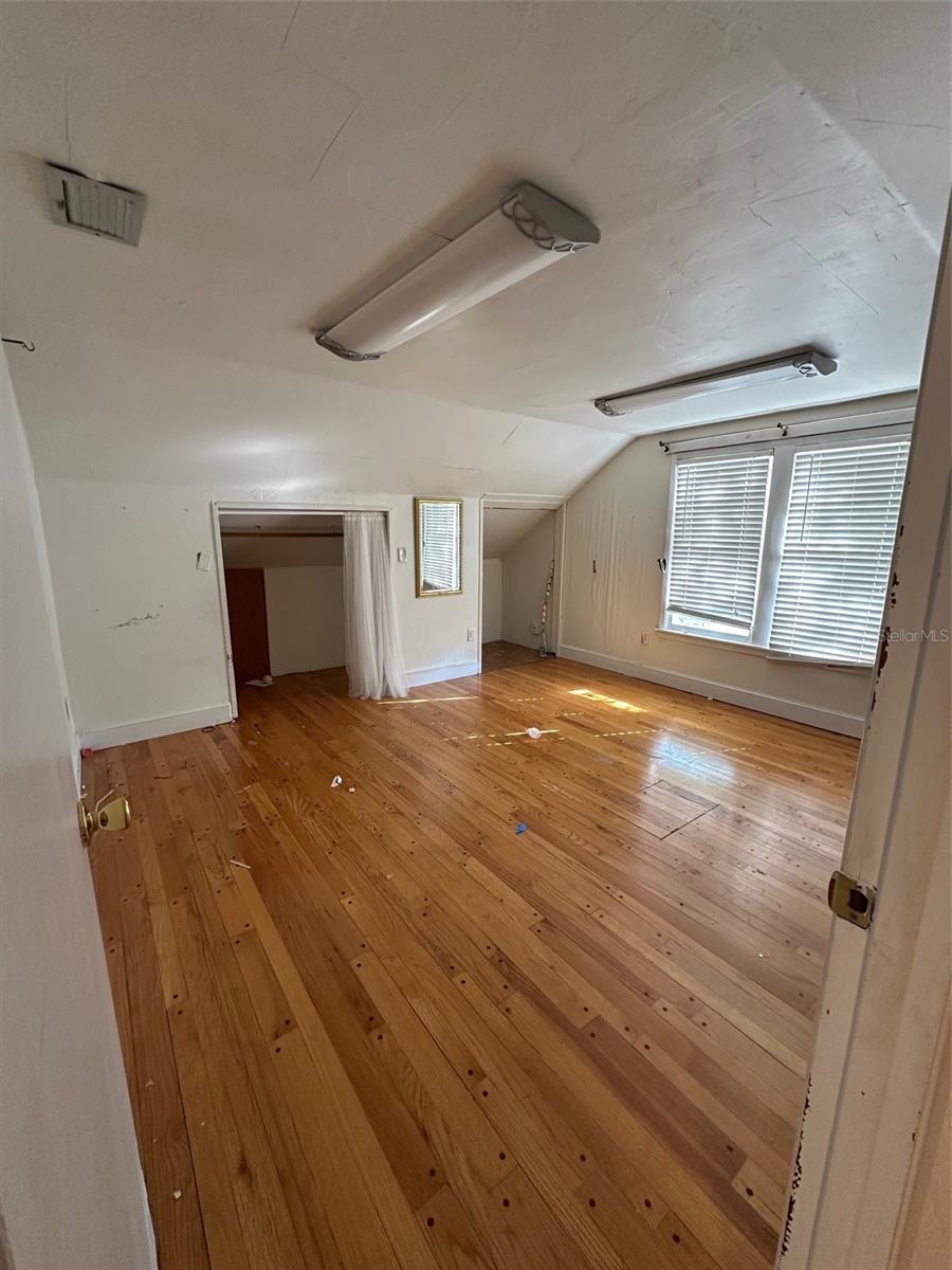 138 W STETSON AVE, DELAND, FL, 32720