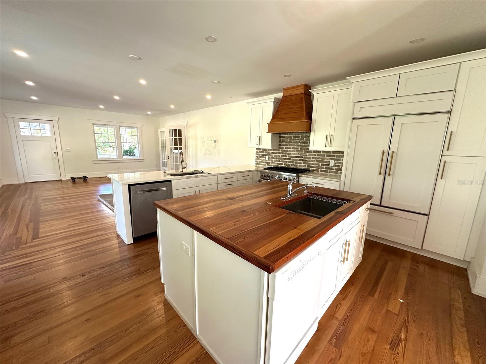 138 W STETSON AVE, DELAND, FL, 32720