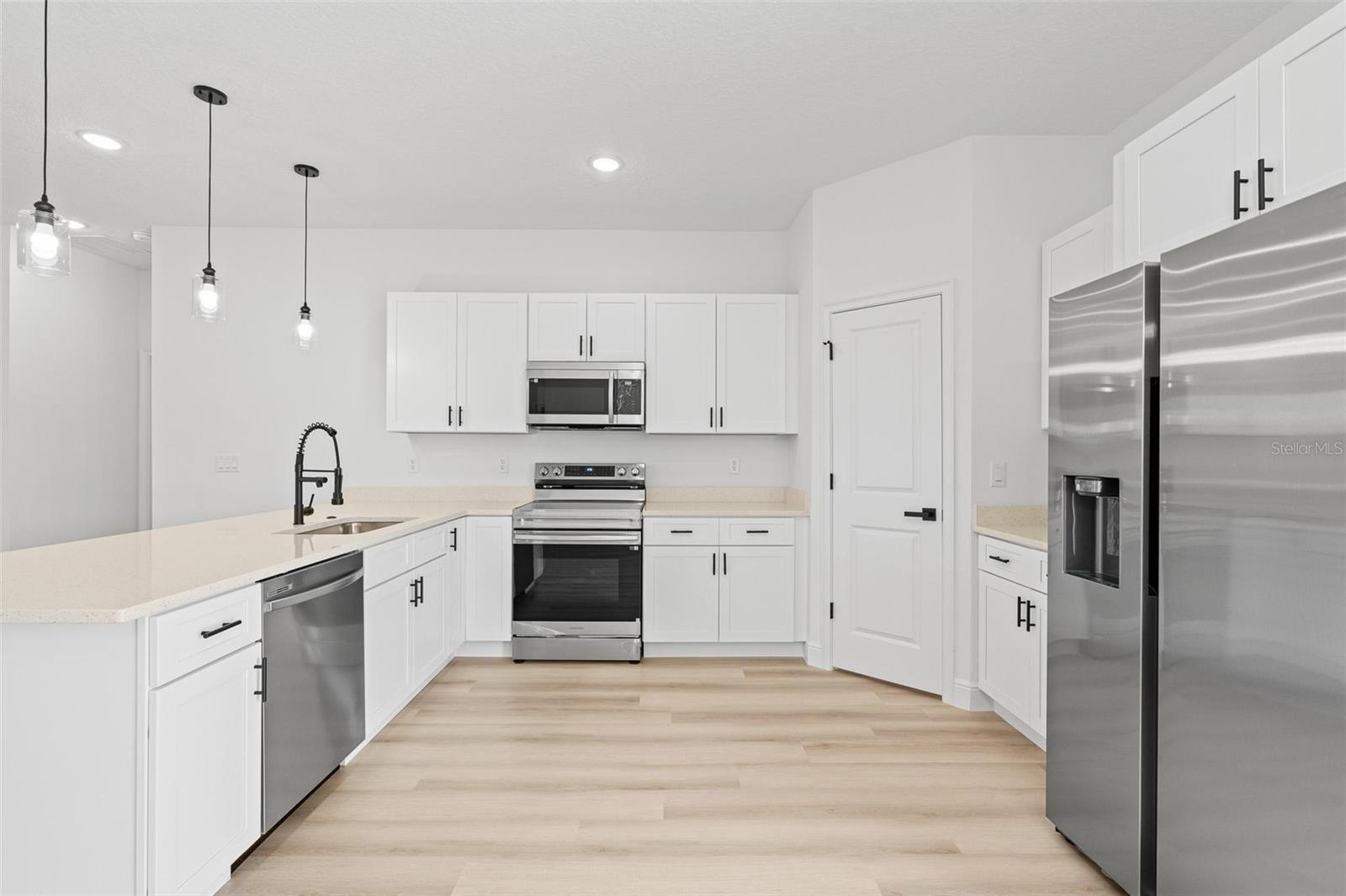 55 LAUREL CRSE, OCALA, FL, 34480