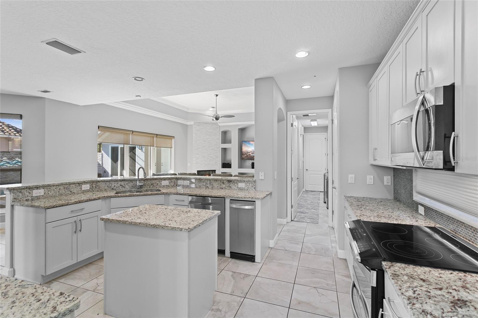 2585 LANCASTER RIDGE DR, DAVENPORT, FL, 33837
