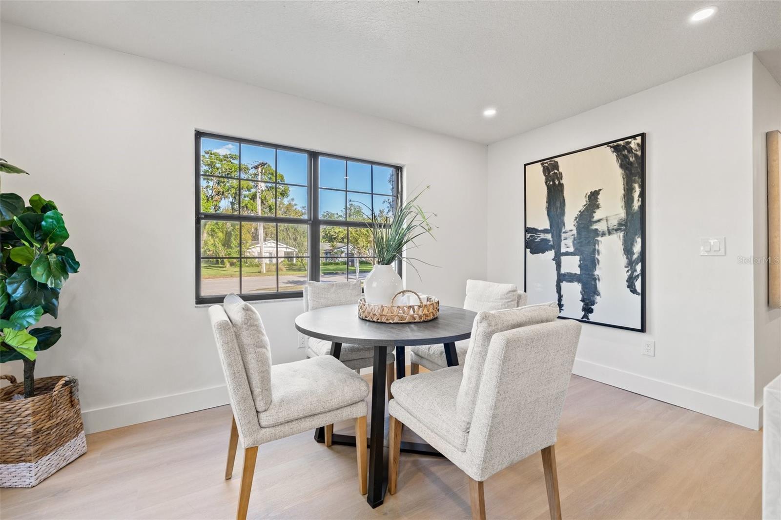 1406 N RIVERHILLS DR, TEMPLE TERRACE, FL, 33617