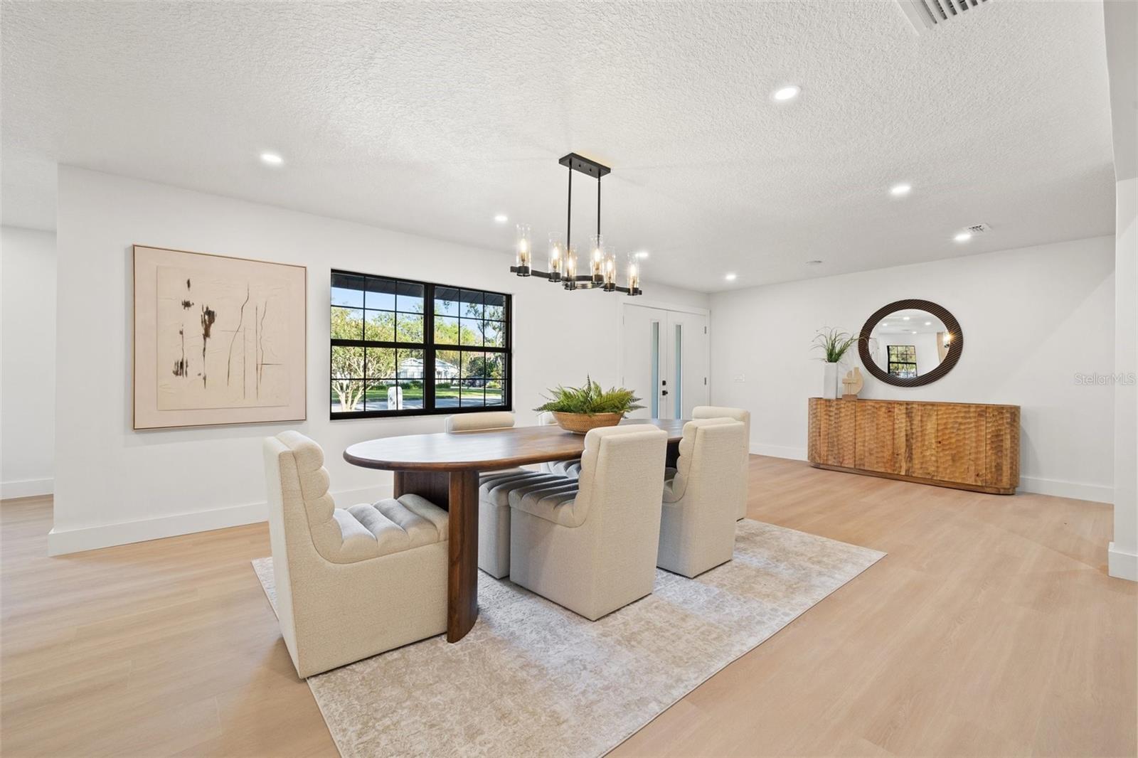1406 N RIVERHILLS DR, TEMPLE TERRACE, FL, 33617