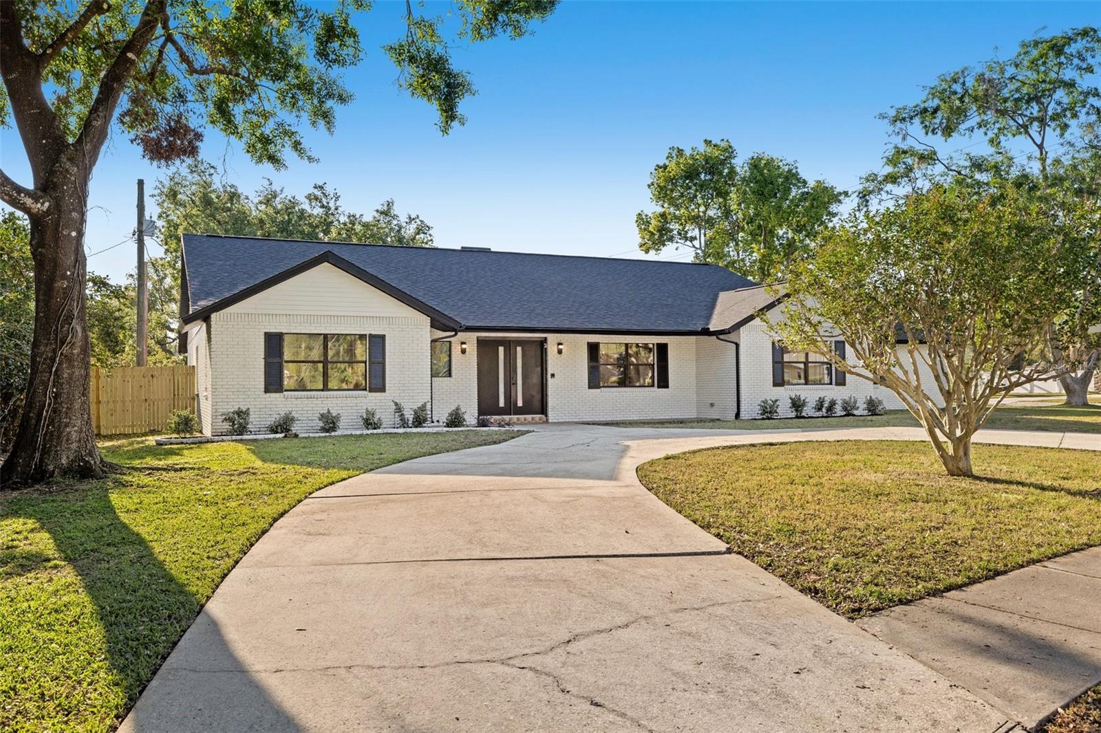 1406 N RIVERHILLS DR, TEMPLE TERRACE, FL, 33617