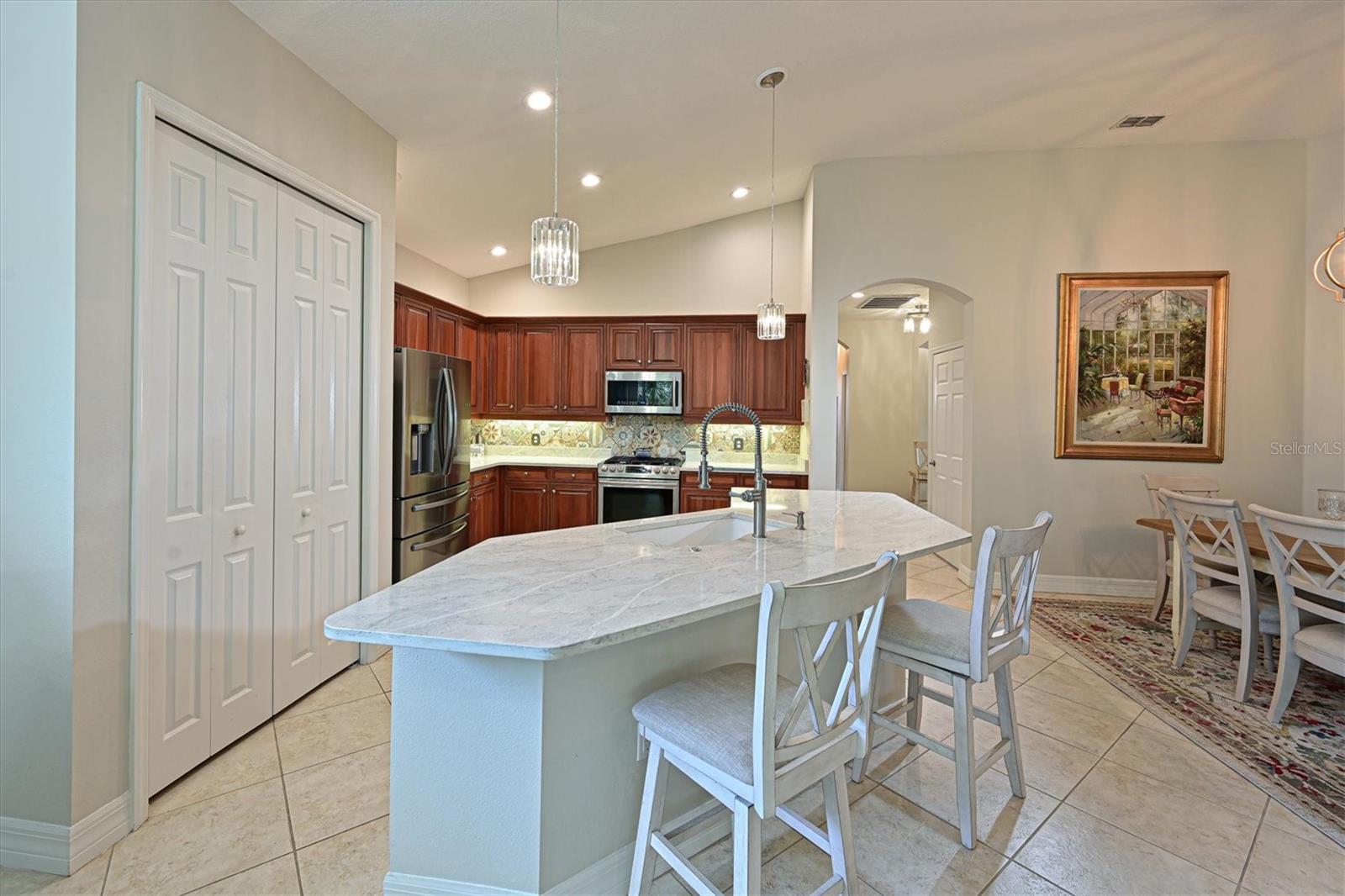 9460 DISCOVERY TER #202D, BRADENTON, FL, 34212