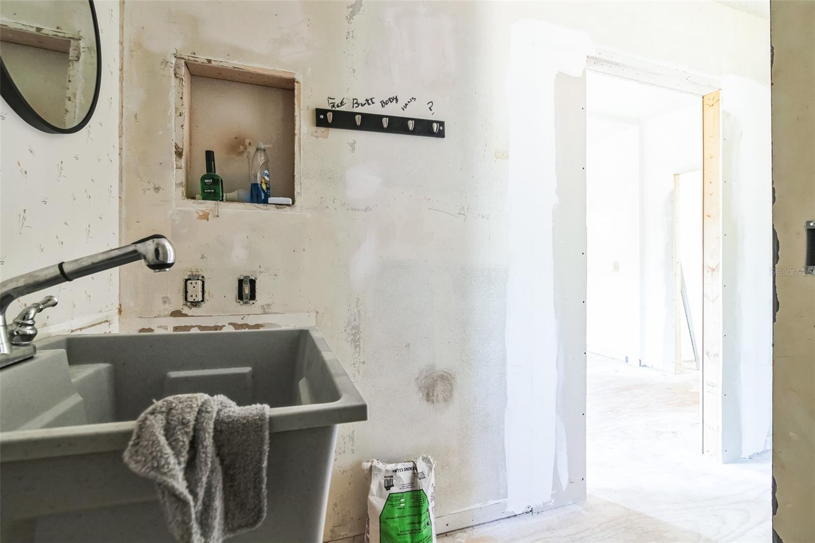 702 TURNBERRY LN, LADY LAKE, FL, 32159