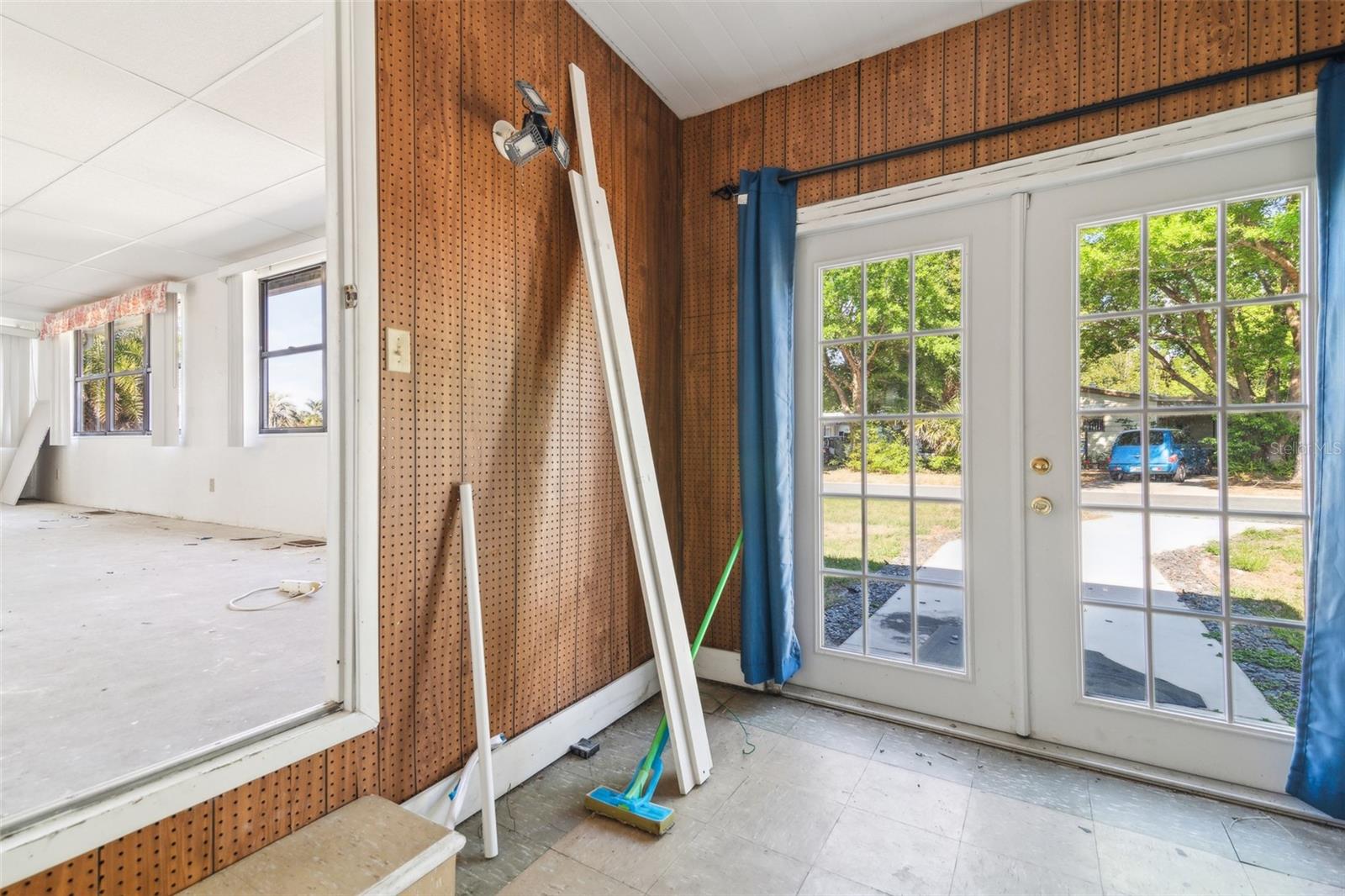 702 TURNBERRY LN, LADY LAKE, FL, 32159